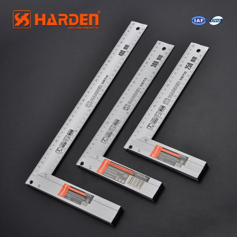 زاوية علام الومنيوم 90° من HARDEN: مقاس 10" 250 مم